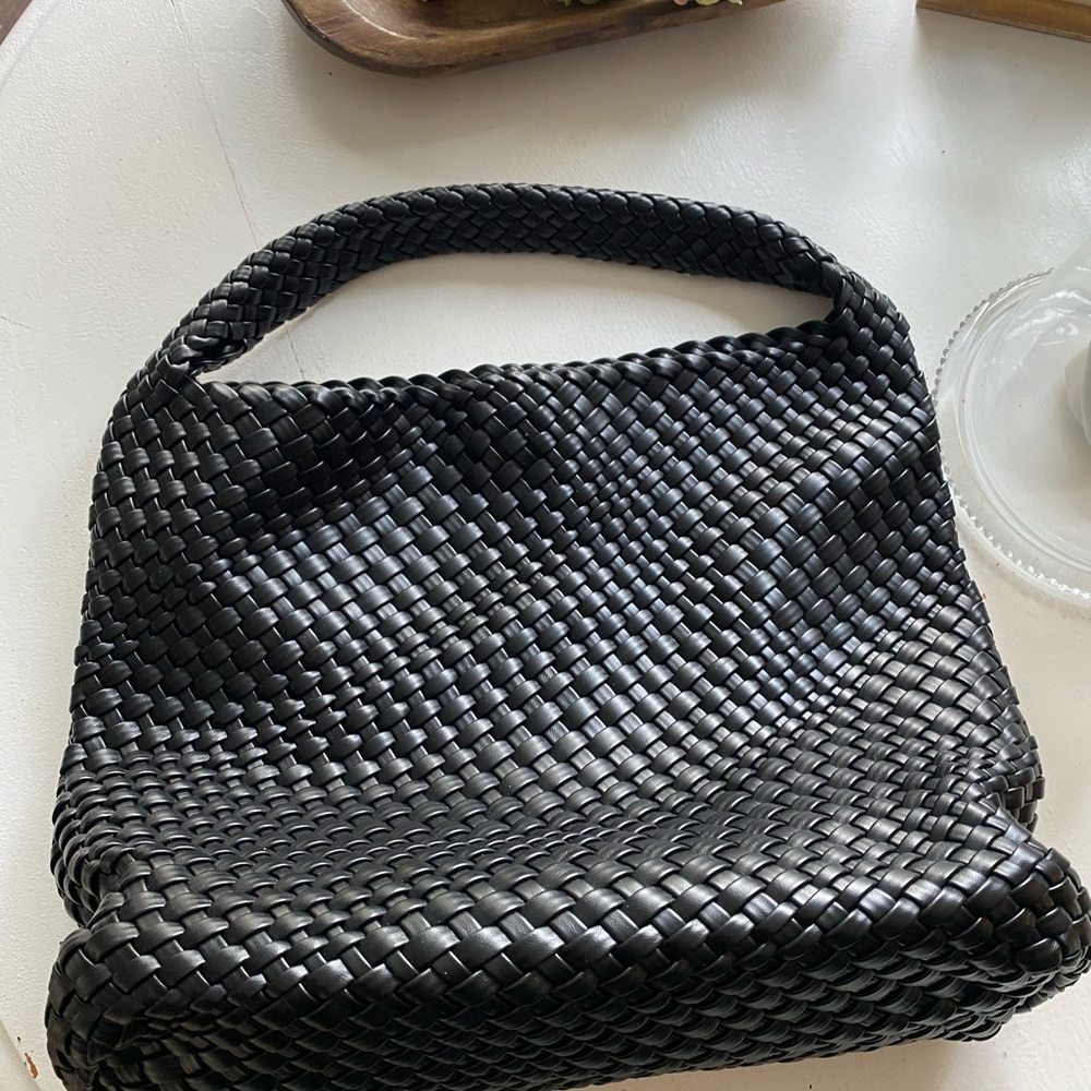 Vegan leather handbag with pouch from Nordstrom - Picture 5 of 13